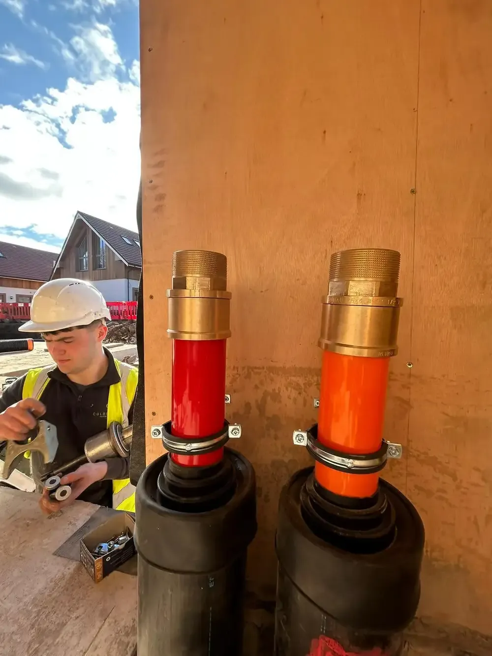 District heating pipes installation